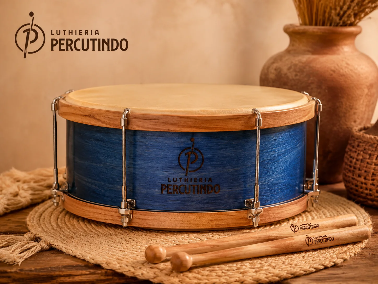 instrumento artesanal em ambiente rústico